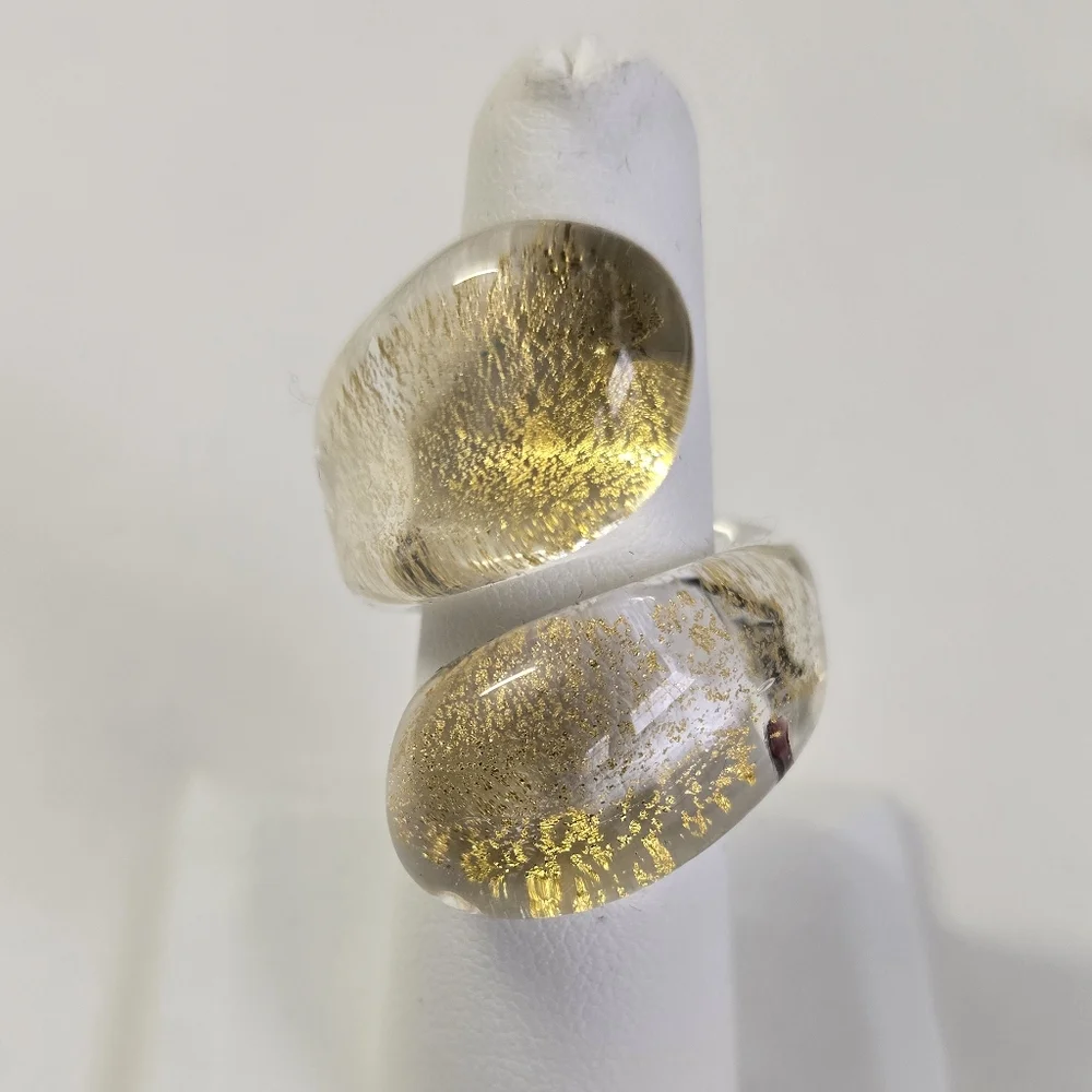 Elegant Gold-Toned Twisted Resin / Acrylic Ring